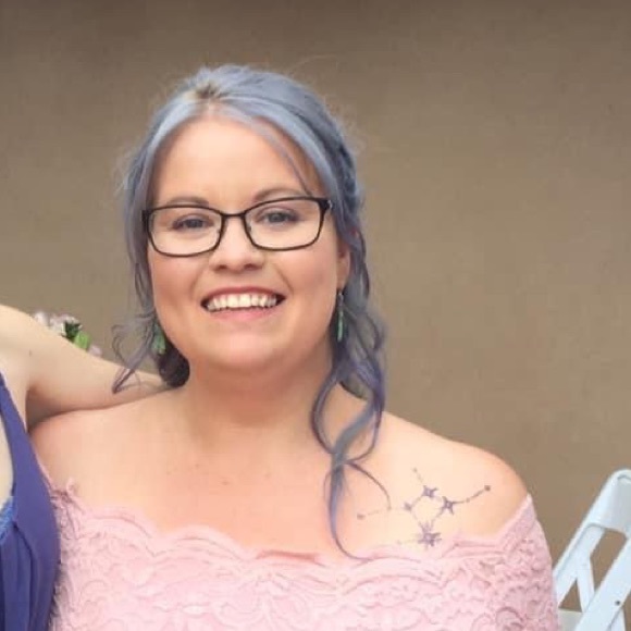 Meet your Posher, Jessica - Picture 1 of 1